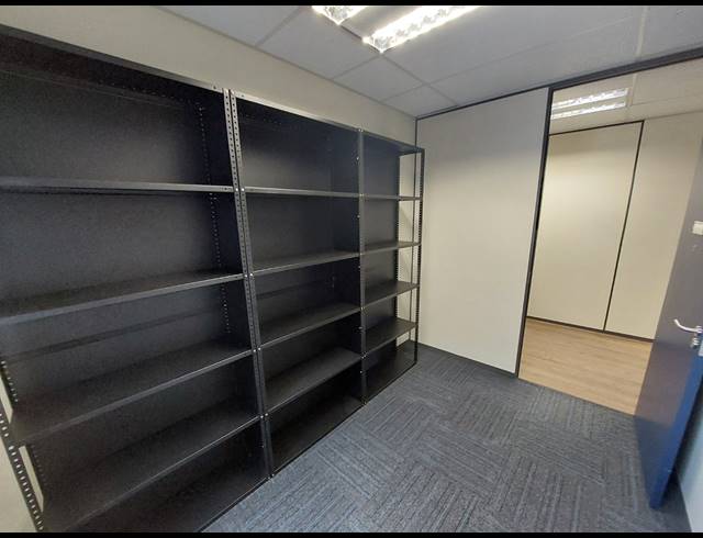 431M² OFFICE TO LET IN BEDFORDVIEW